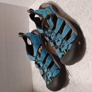 Turquoise Keen sandals